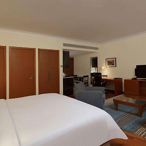 Premium Room Club Lounge Access